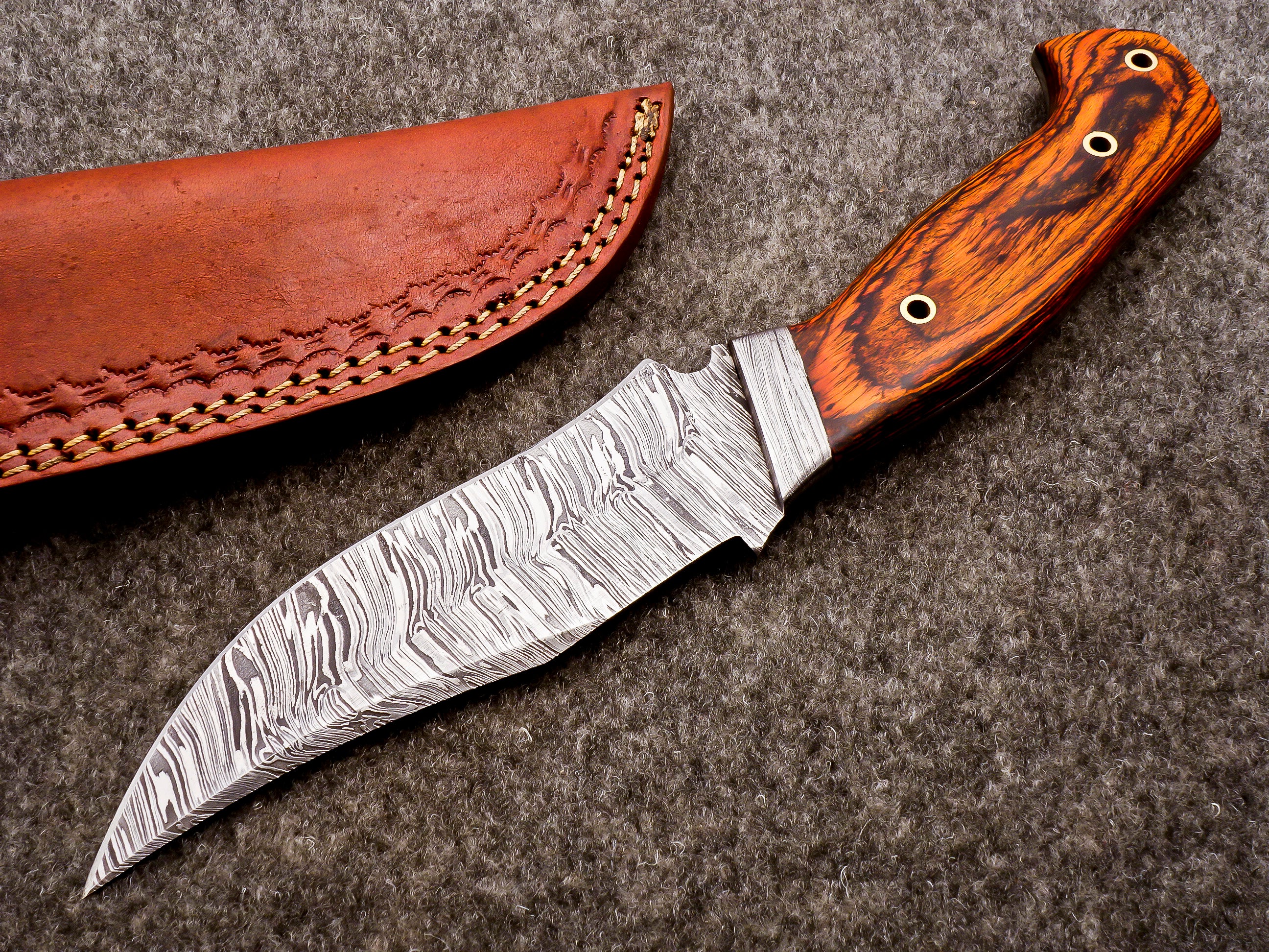 Handmade Damascus Fixed Blade Knife – Full Tang Outdoor Knife