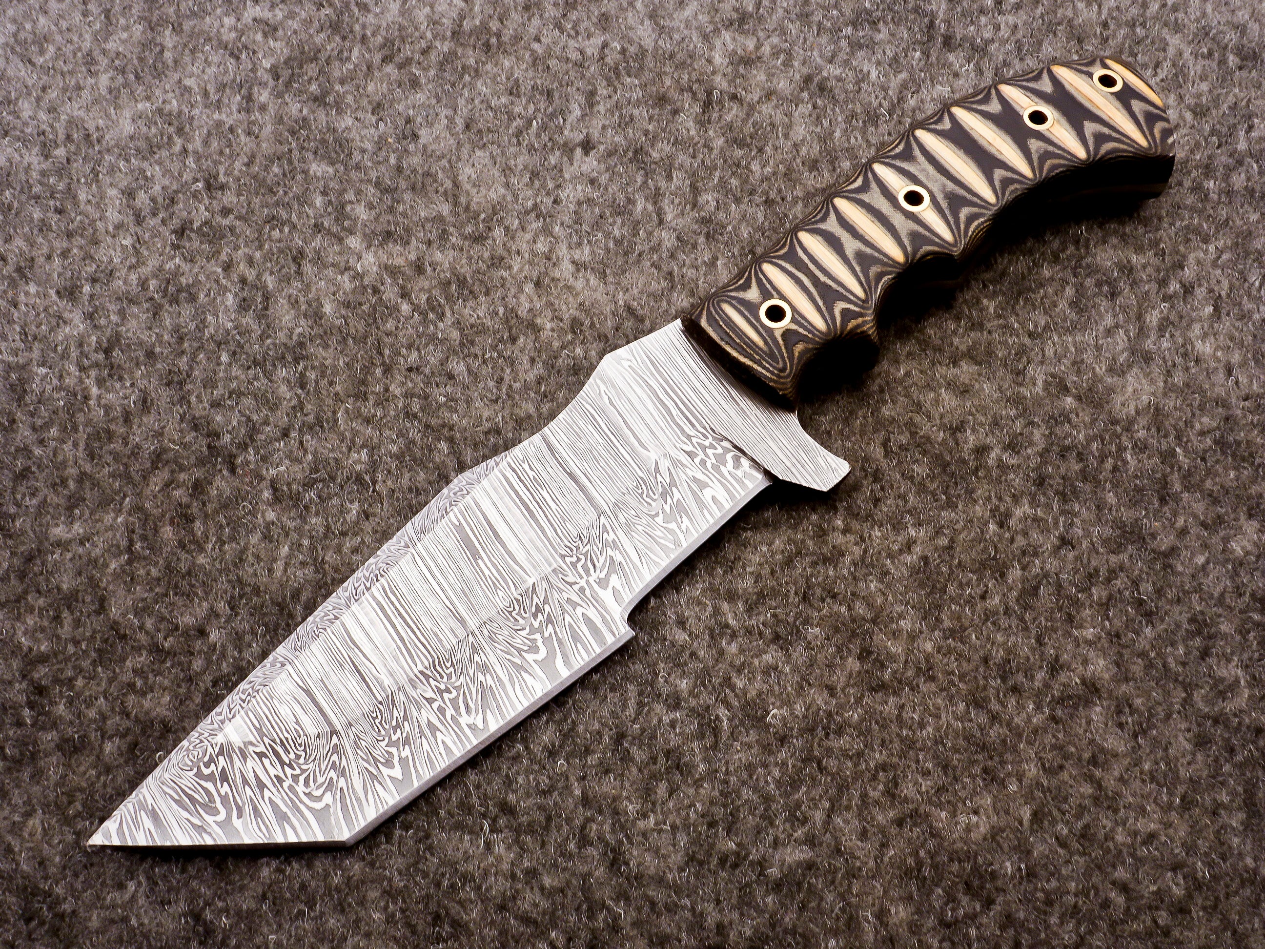 Damascus Steel Tanto Fixed Blade Hunting Knife