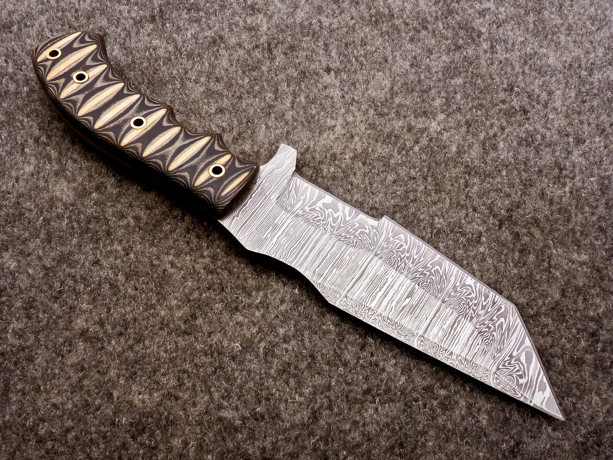 Damascus Steel Tanto Fixed Blade Hunting Knife
