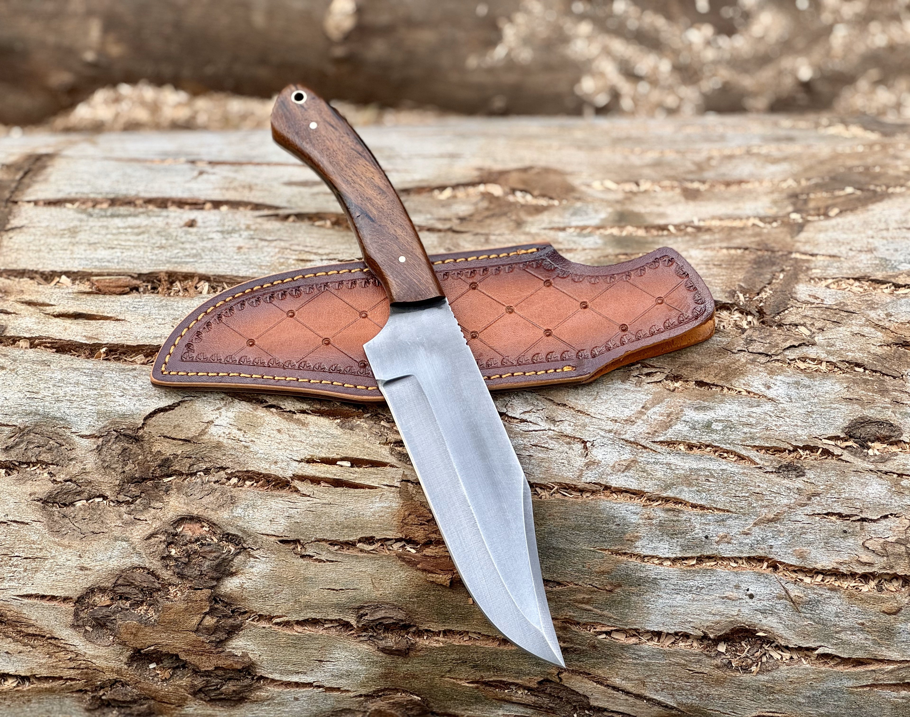 Handmade Fixed Blade Knife – Full Tang Outdoor Knife with Leather Sheath