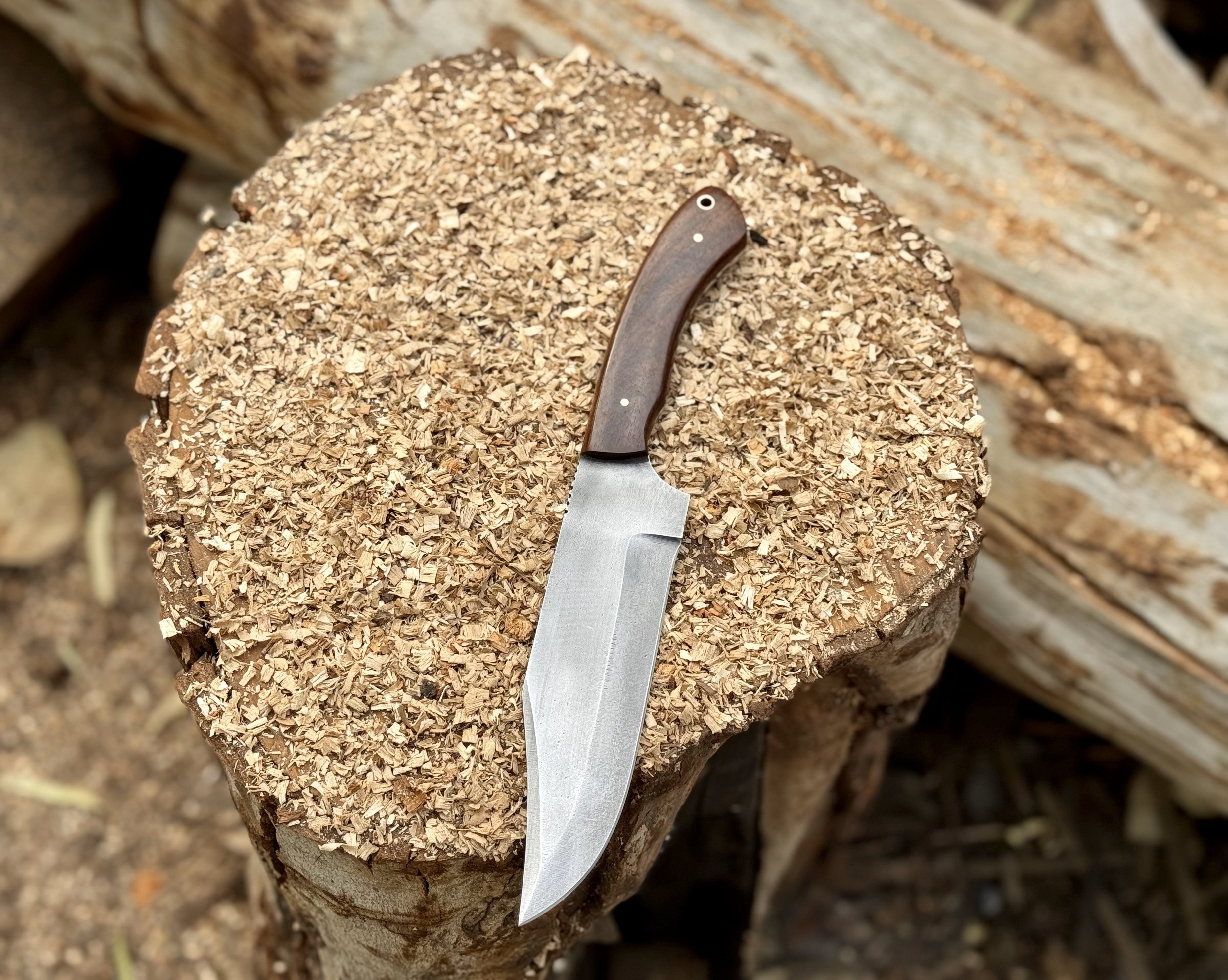 Handmade Fixed Blade Knife – Full Tang Outdoor Knife with Leather Sheath